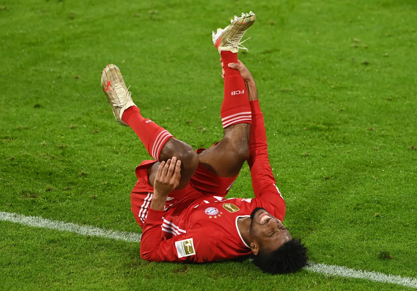 Wszyscy piłkarze Bundesligi w izolacji. To ma zmniejszyć ryzyko zakażeń