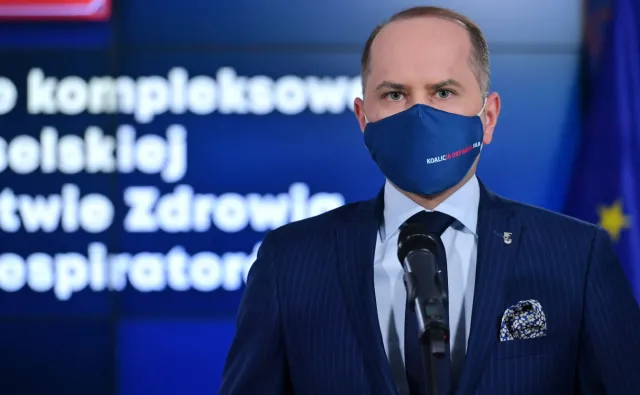 Szczerba o brutalnej interwencji: Ustalę nazwisko policyjnego bandyty. Sprawą zajmie się też KGP. NAGRANIE z Głogowa