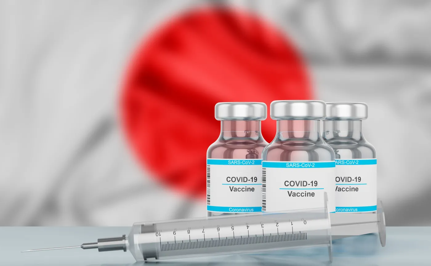 Obawy dotyczące czwartej fali pandemii w Japonii. Ruszyły szczepienia seniorów