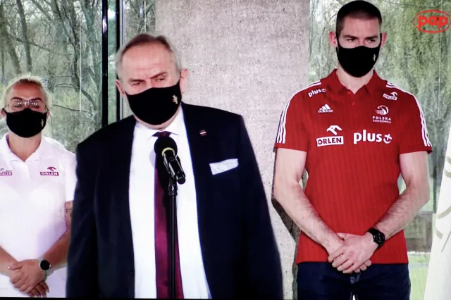 Andrzej Kraśnicki: Dziękujemy za szczepienia panu premierowi i ministrowi sportu
