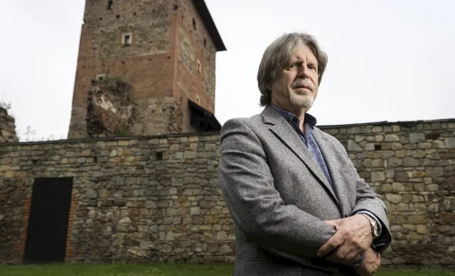 Andrzej Sośnierz odchodzi z klubu PiS. "Szukają haków na rodzinę Gowina"