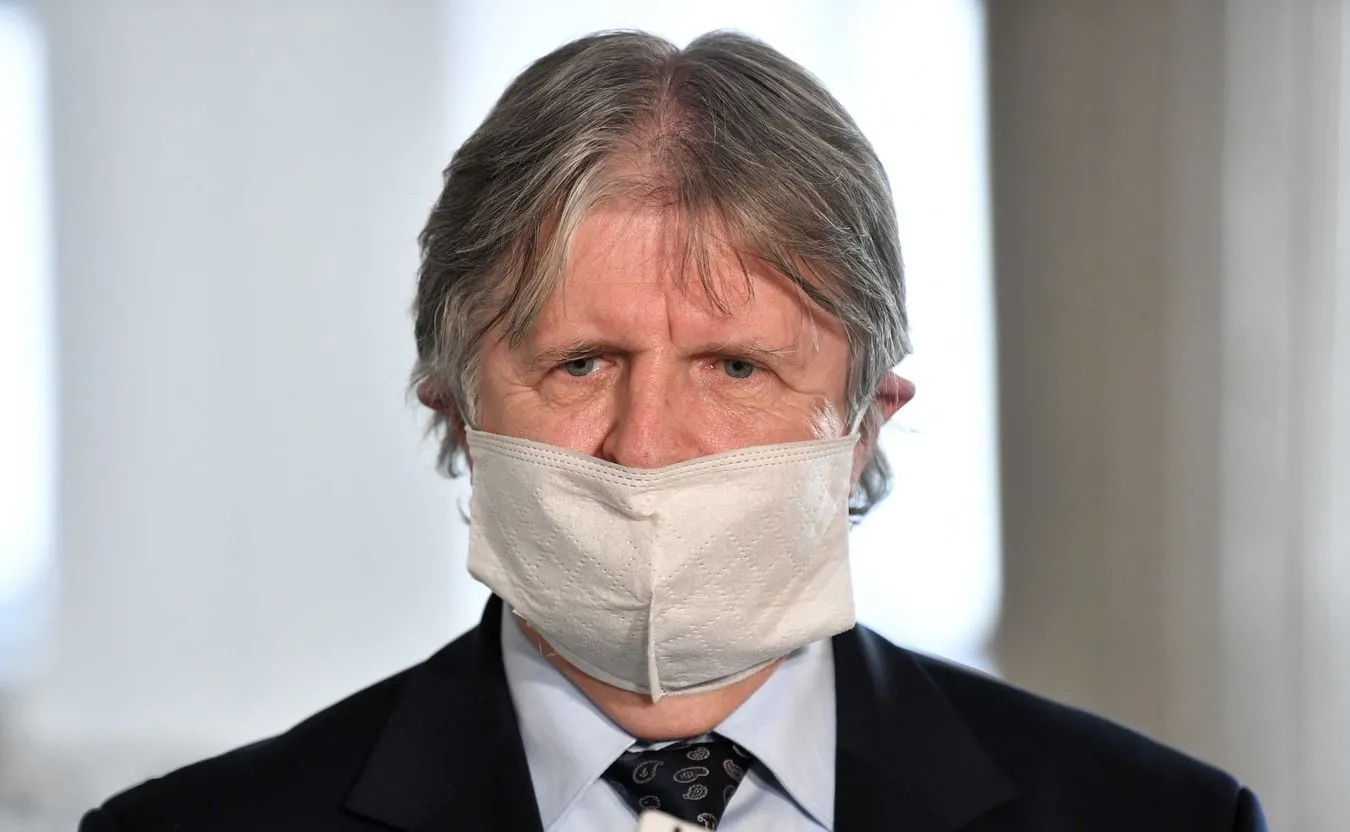 Sośnierz przejdzie do Hołowni? "Nie zaprzeczam"