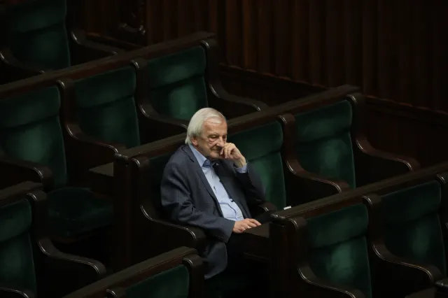 Terlecki: Jestem za tym, aby ujawnić majątki współmałżonków polityków