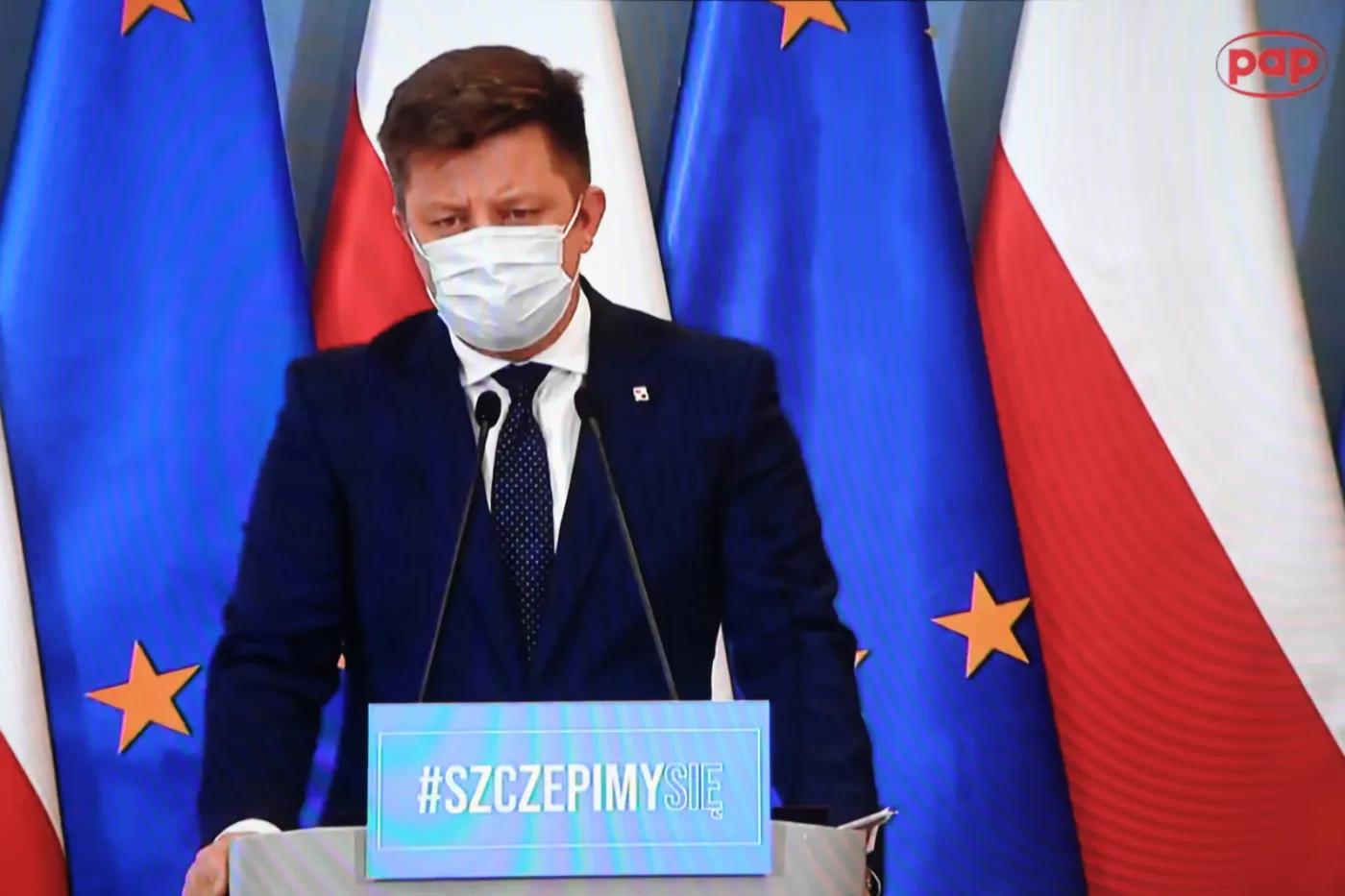 Druga dawka w dowolnym punkcie, seniorzy także w domu. Zmiany w programie szczepień