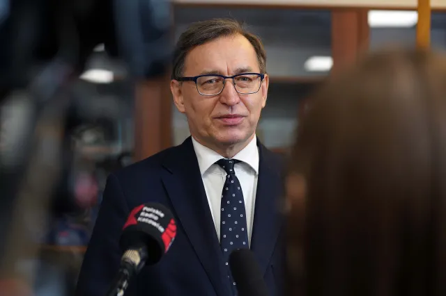 Szef IPN nie chciał odpowiadać na pytania o nominację Greniucha. "Sprawa zakończona"