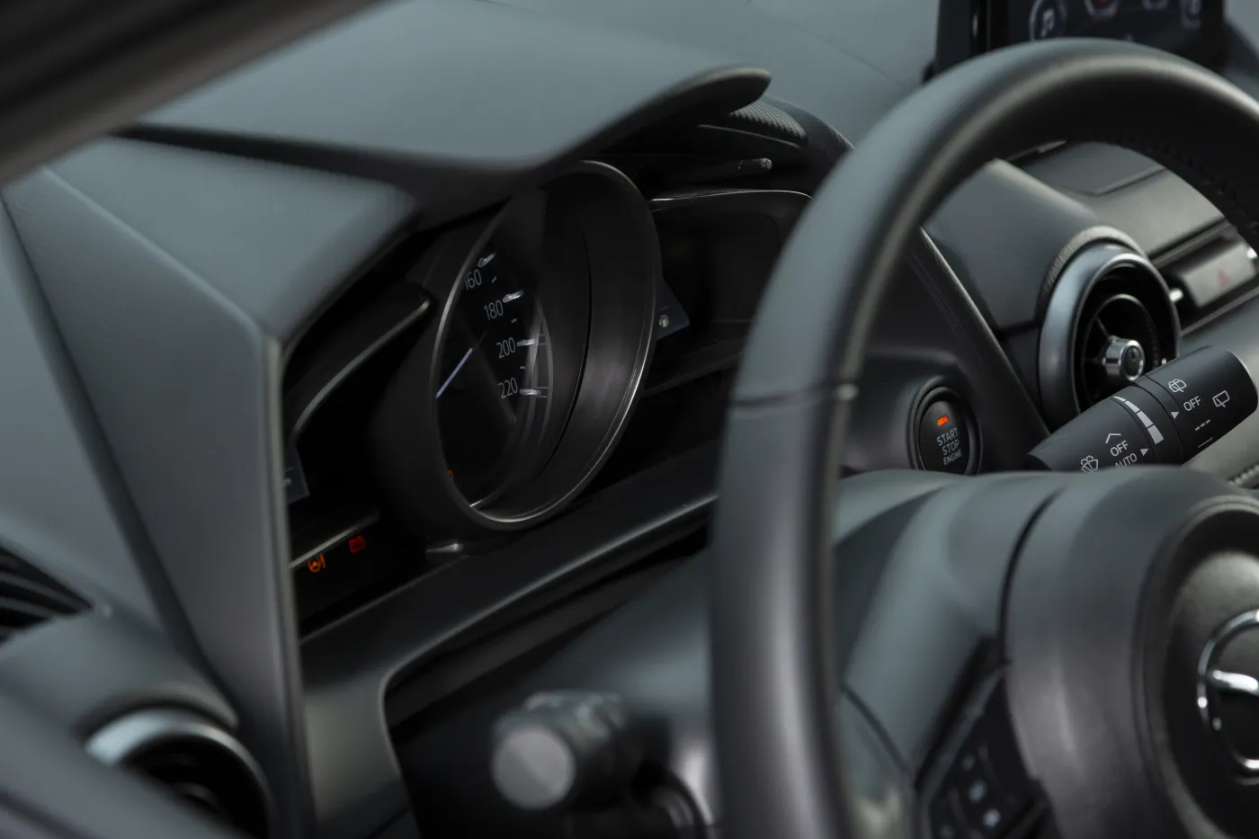 Mazda CX-3 odmieniona. Ceny? W Polsce dwie wersje i jeden silnik