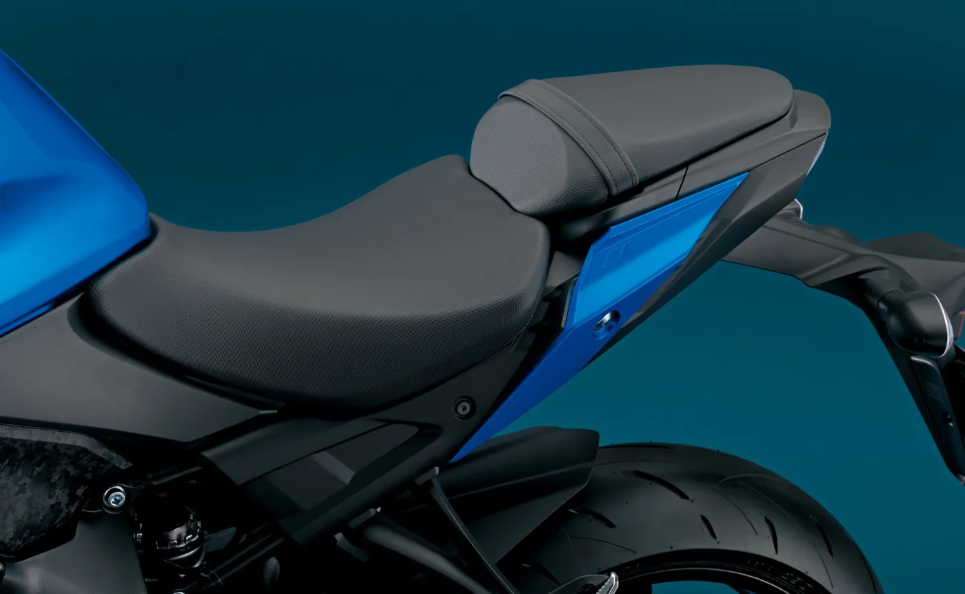 suzuki-gsxs950-37166664.jpg