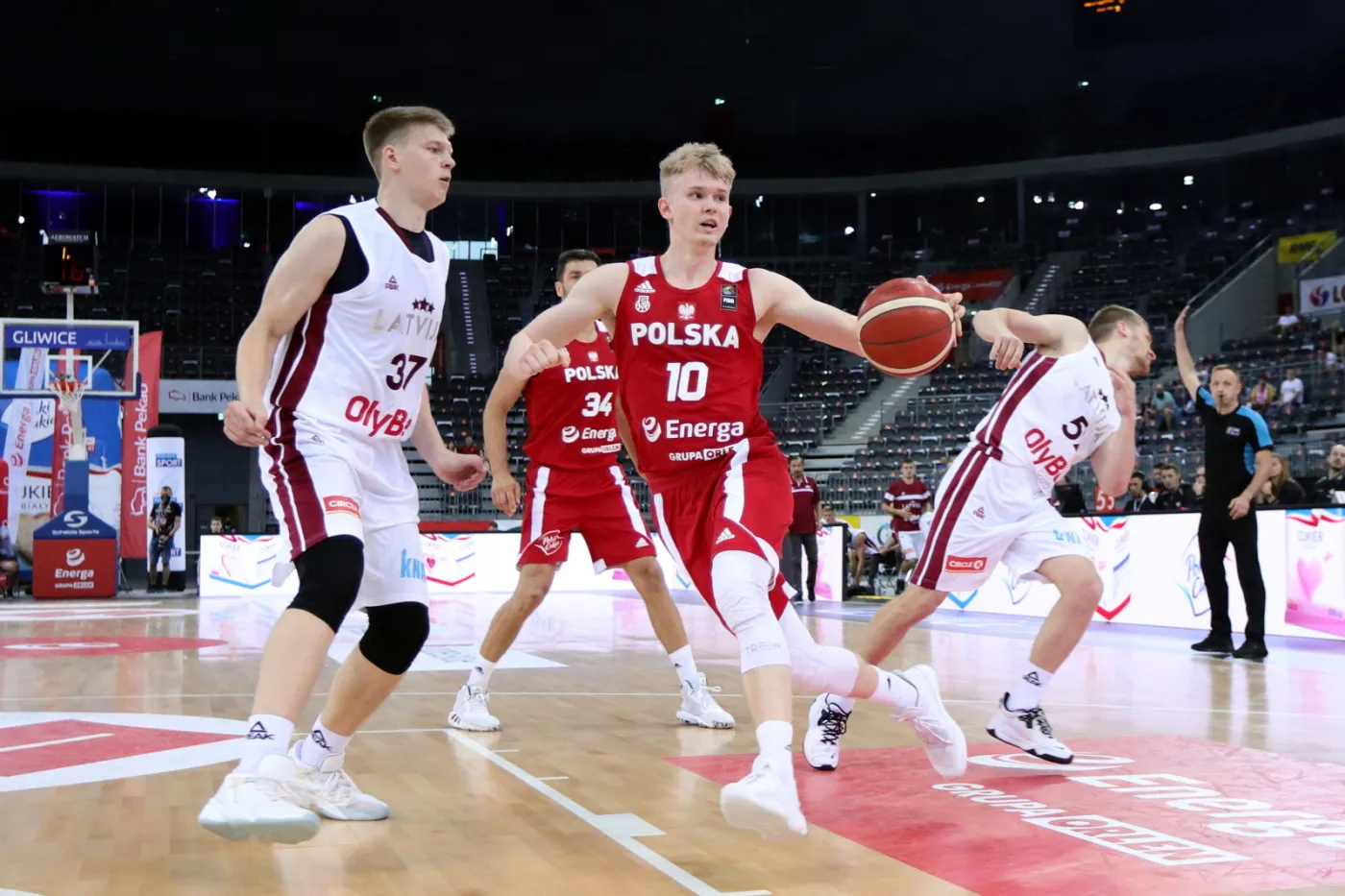 Polscy koszykarze lepsi od Łotyszów. Zdecydowała dogrywka