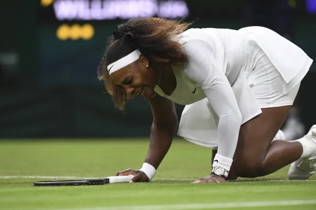 Wimbledon: Serena Williams skreczowała. Ze łzami w oczach opuściła kort