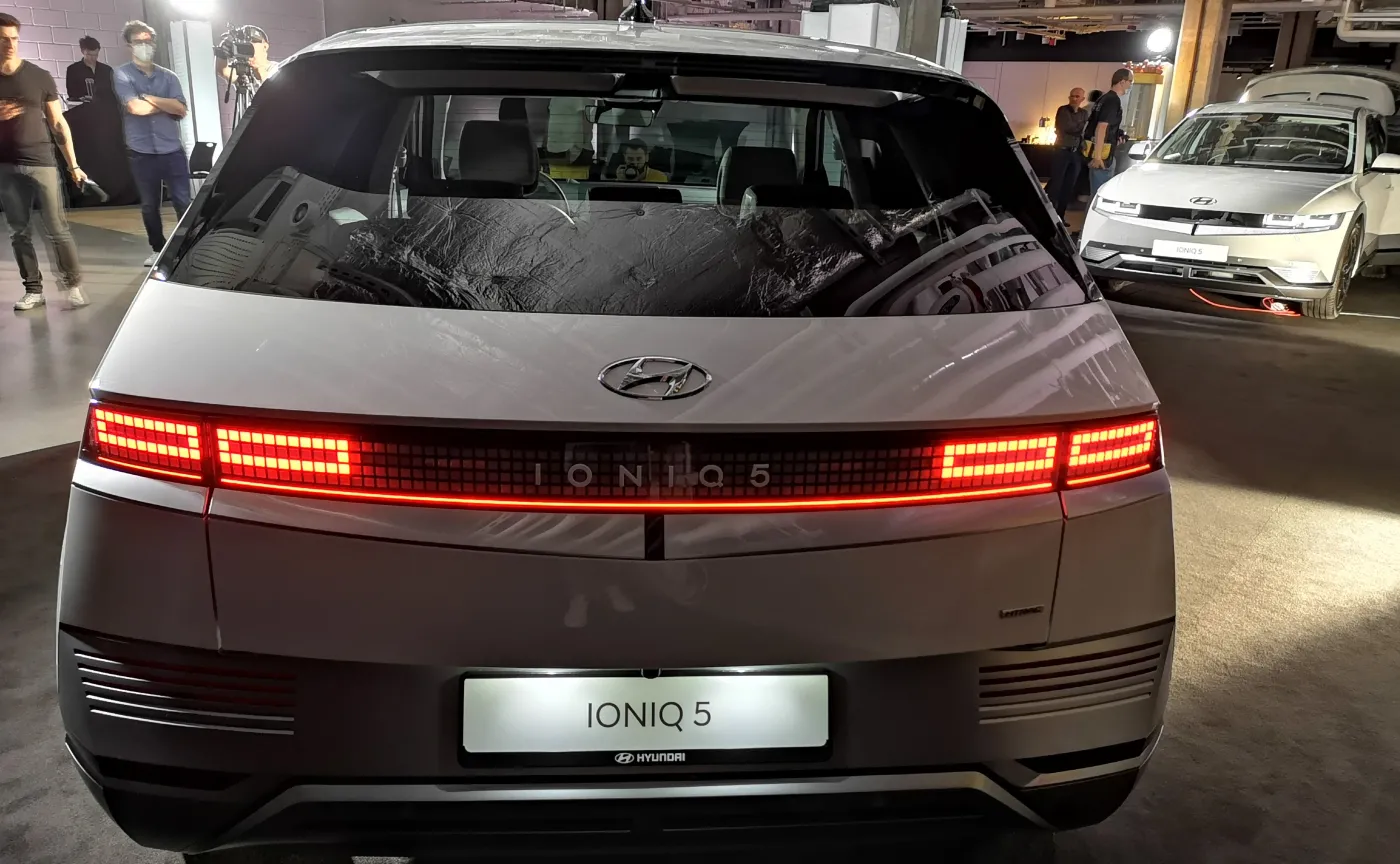 hyundai-ioniq-5-37178467.jpg