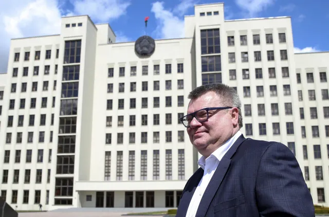 Sąd w Mińsku skazał Wiktara Babarykę na 14 lat więzienia