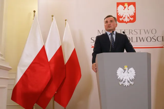 Ziobro odpowiada premierowi: Ustępstwa wobec szantaży UE to droga donikąd