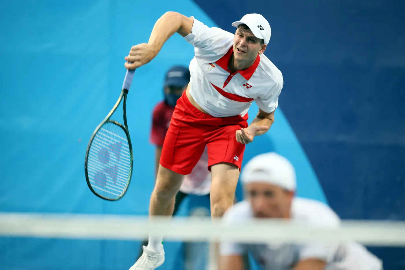 Niedziela w Tokio. Hurkacz w singlu, Niewiadoma i kolejne mecze koszykarzy