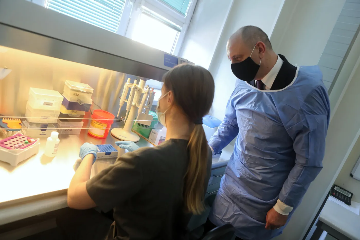 Polska zaostrzy zasady dla osób niezaszczepionych? Jest KOMENTARZ GIS