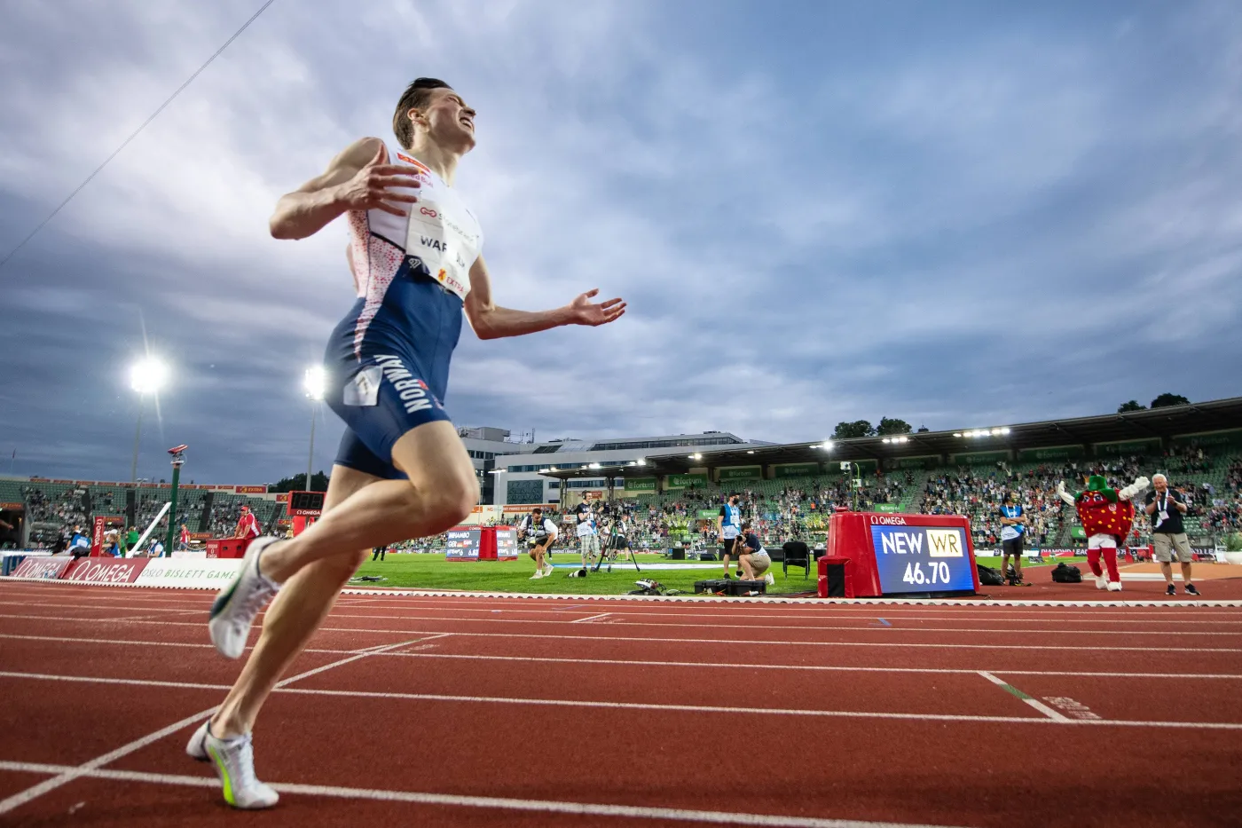 Buty, w których Karsten Warholm pobił rekord świata zaprojektował... Mercedes