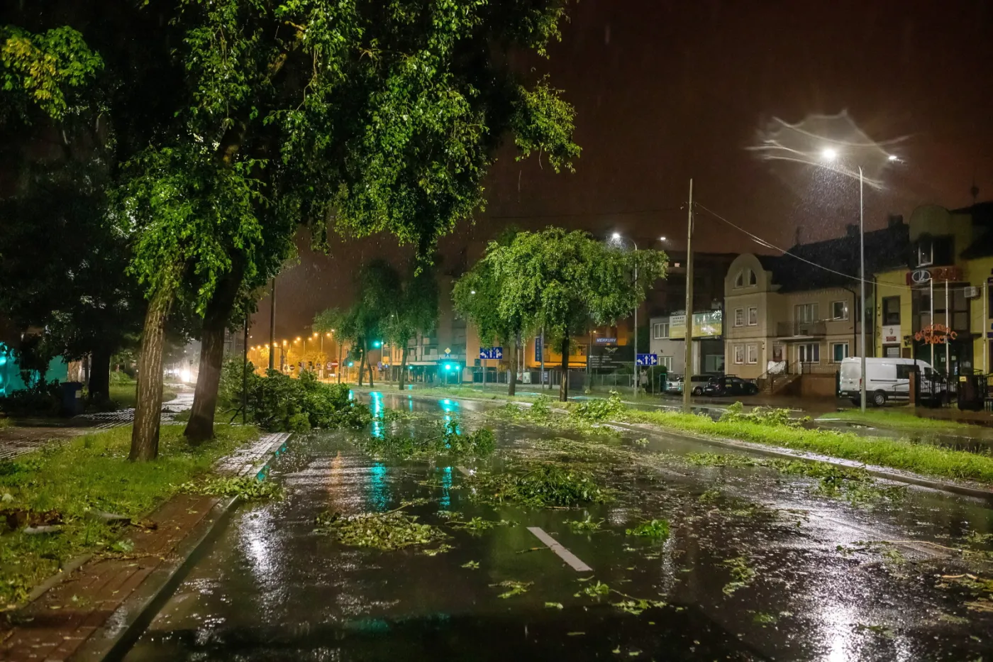 Ostrzeżenia najwyższego stopnia. Możliwe trąby powietrzne. PROGNOZA