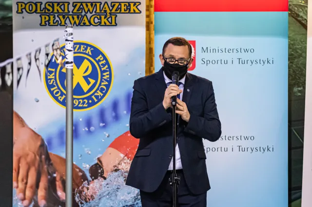 Prezes PZP odpowiedział na list pływaków. Obarcza odpowiedzialnością PKOl