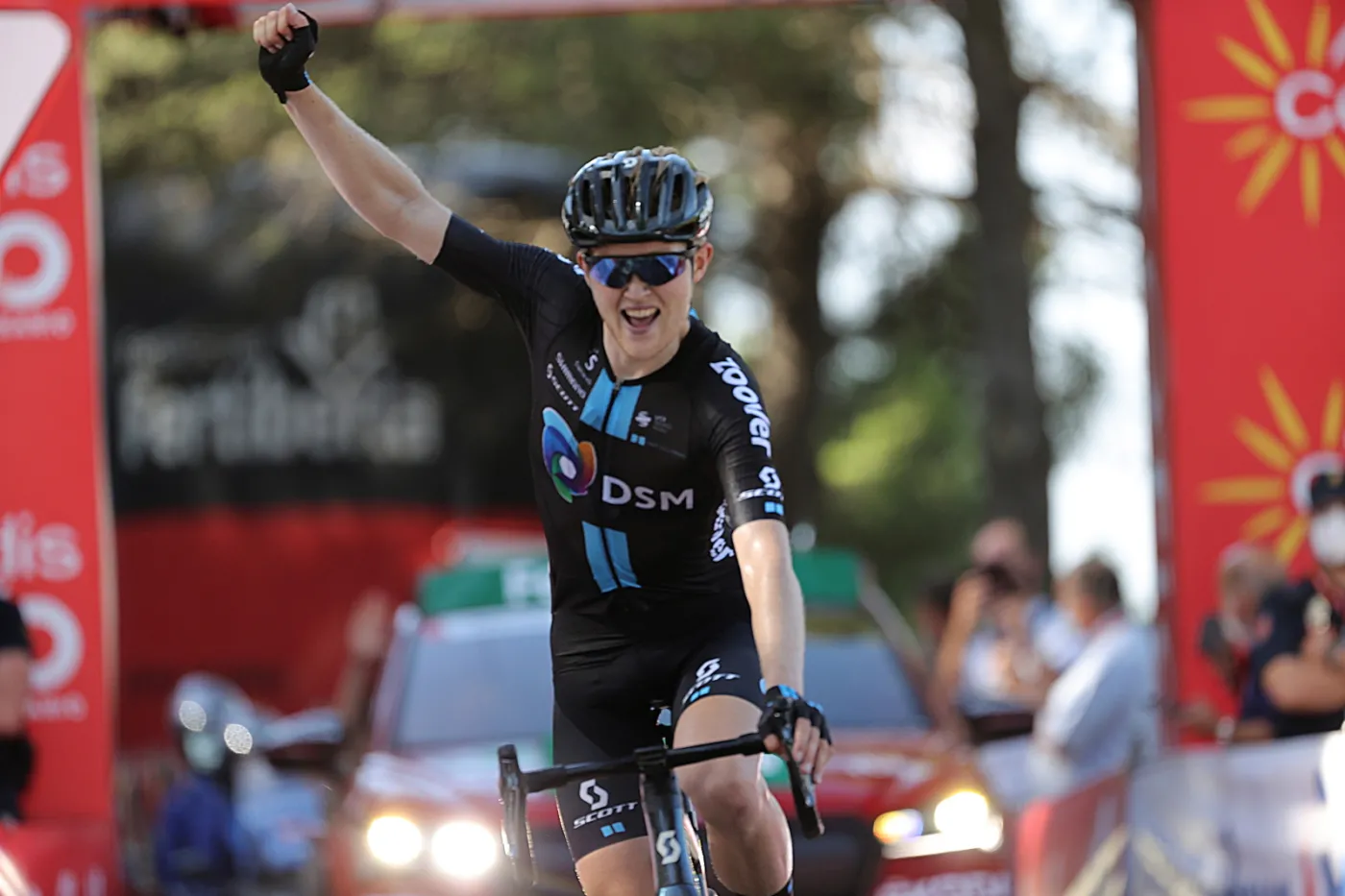 Vuelta a Espana. Storer najlepszy na 7. etapie, niebezpieczny wypadek Valverde