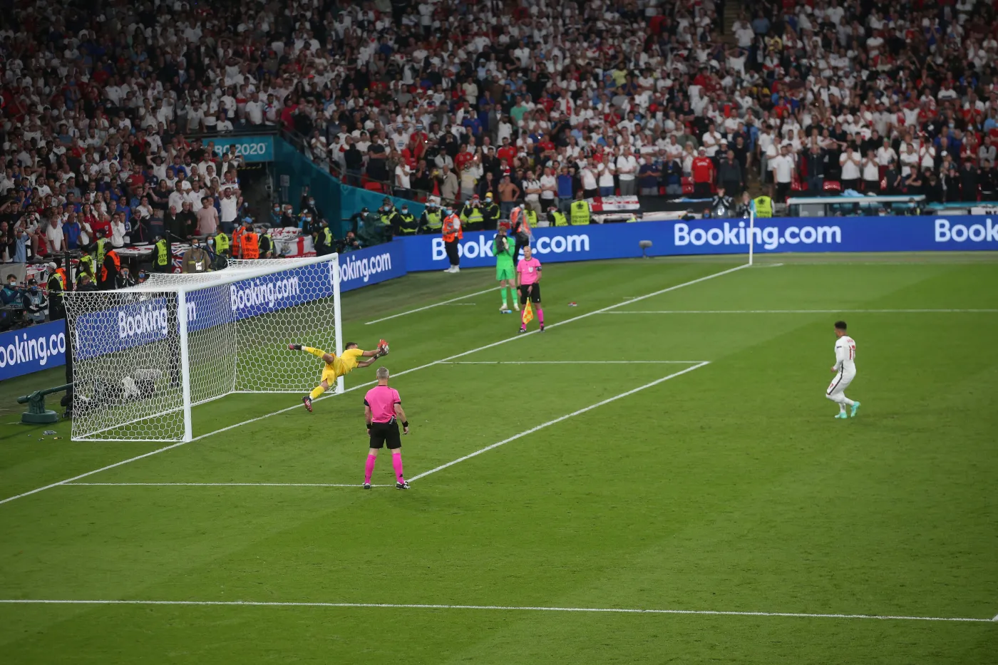 Finał Euro 2021 przyczynił się do rozprzestrzeniania się COVID-19