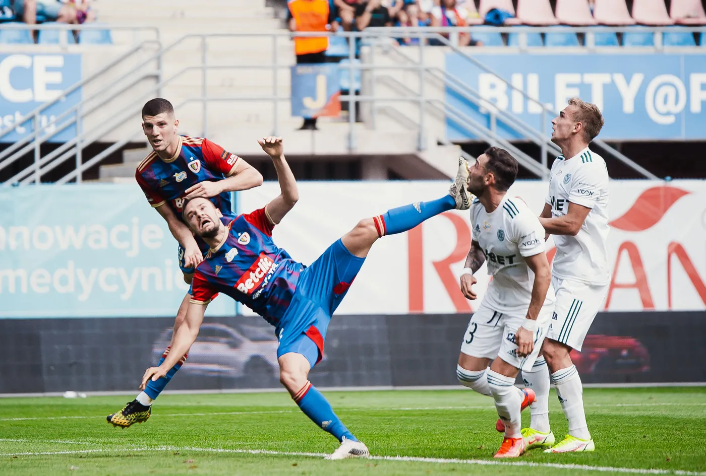 Śląsk uciekł spod topora w Gliwicach. I to po jakim golu! [WIDEO]