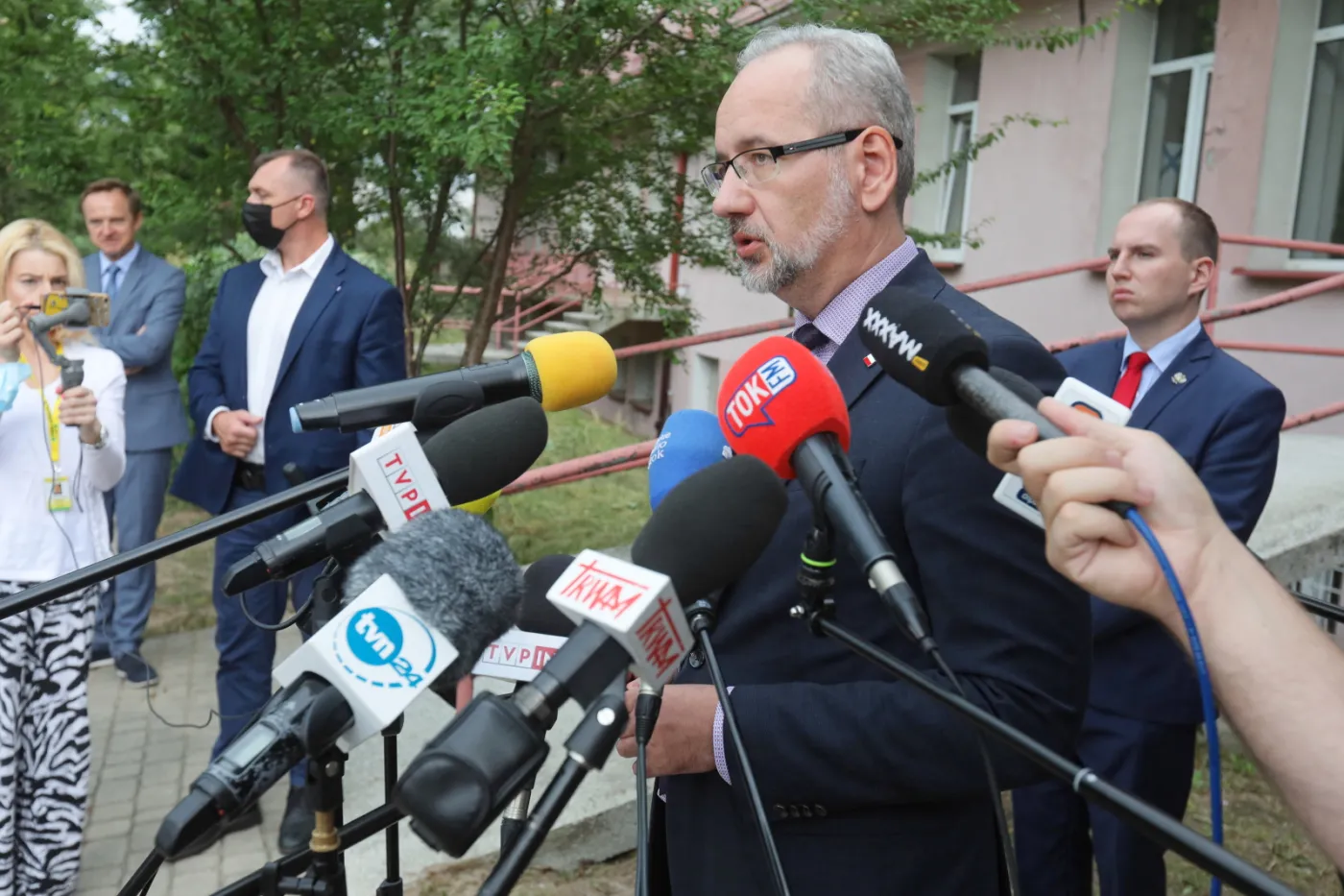 Niedzielski pytany o słowa abpa Gądeckiego. "Trudno mi nawet komentować"