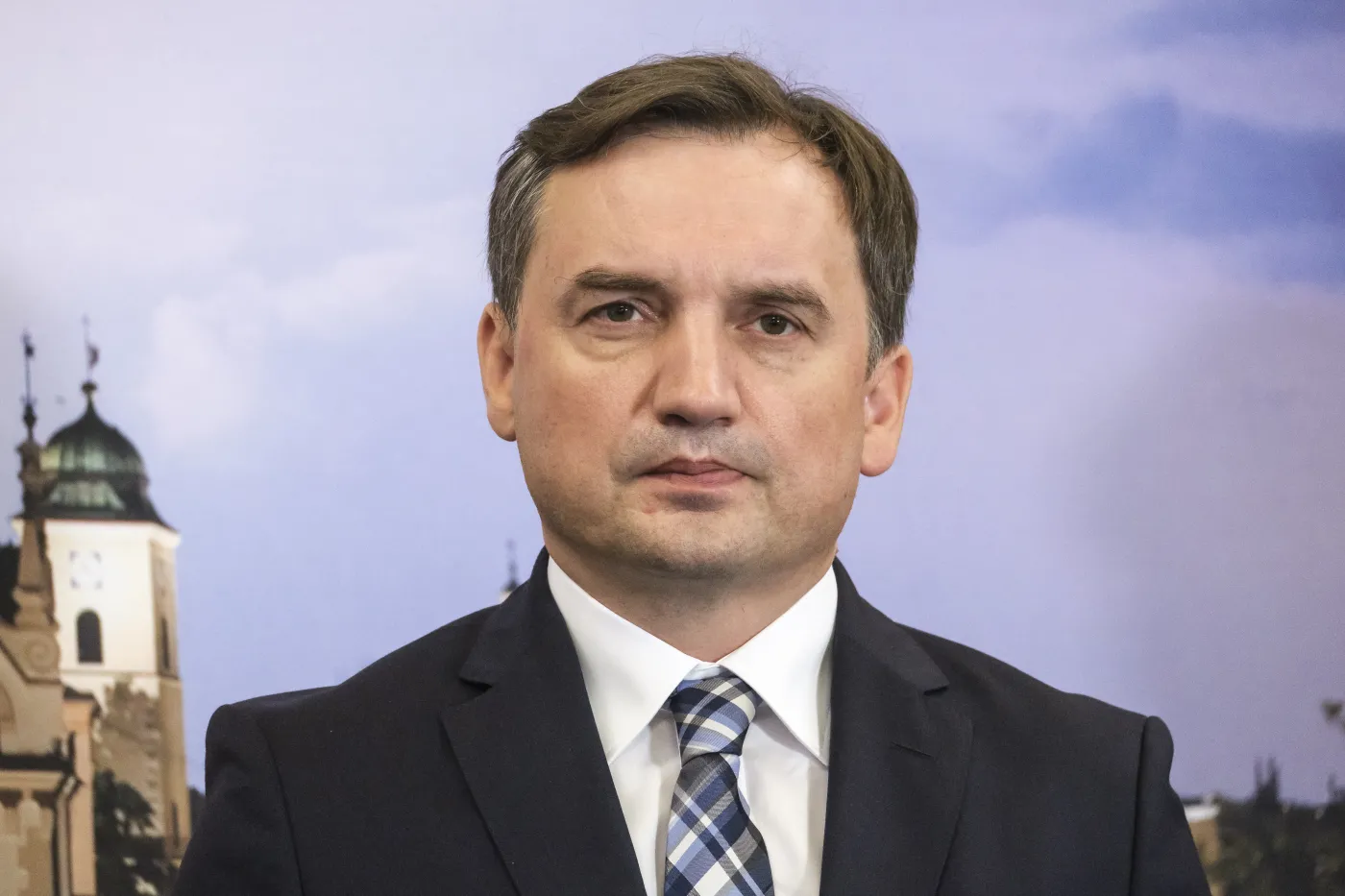 Ziobro odpowiada na krok Manowskiej. "Działania sprzeczne z prawem", "nie była w stanie sprostać wyzwaniu"