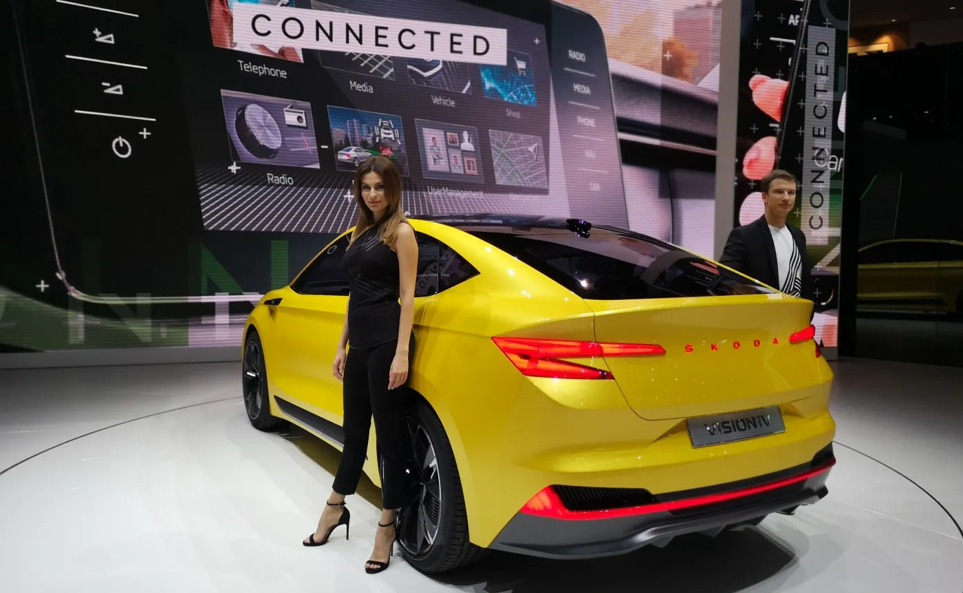 12183094-skoda-vision-iv.jpg