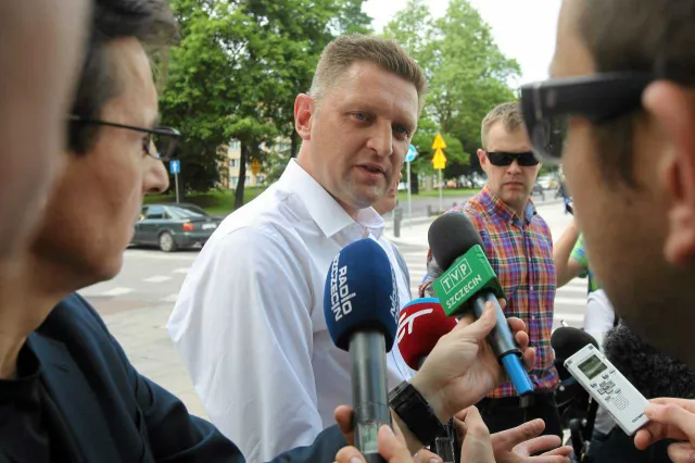 Rozenek nie został przyjęty do frakcji SLD. Jego przyszłość pod znakiem zapytania