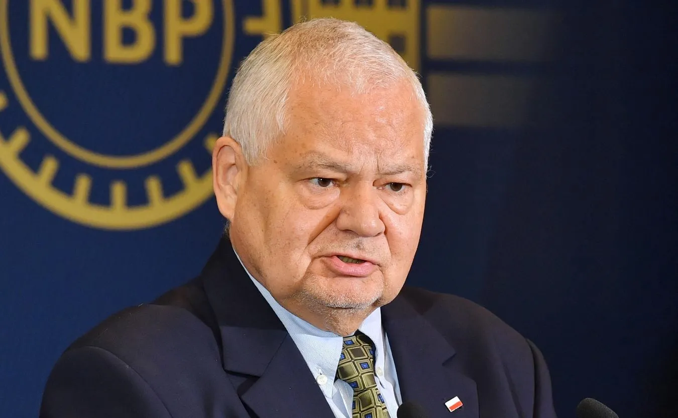 "GW": Tak Adam Glapiński zamieniał domy