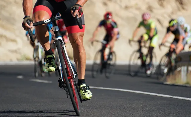 Koronawirus krzyżuje plany kolarzy. Ściganie w "Piekle Północy" przełożone