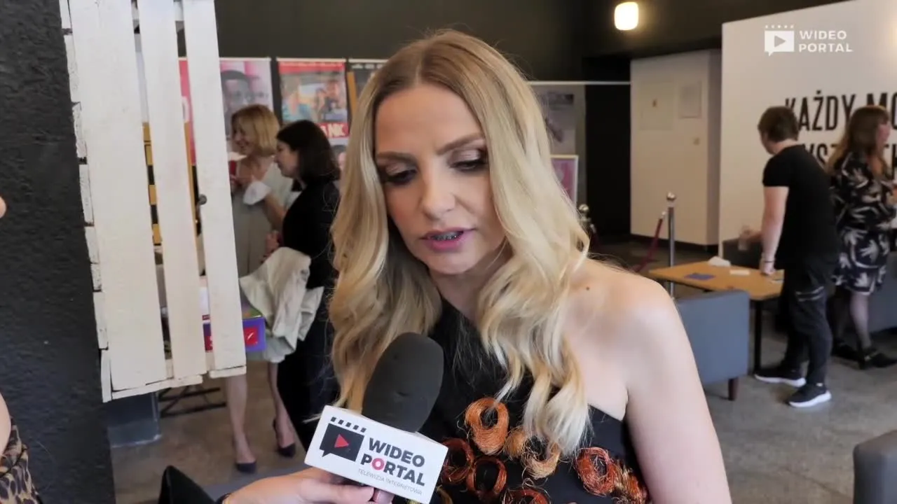 Frykowska o nawróconych celebrytach: Ludzie nie mają fundamentów i żyją w chaosie