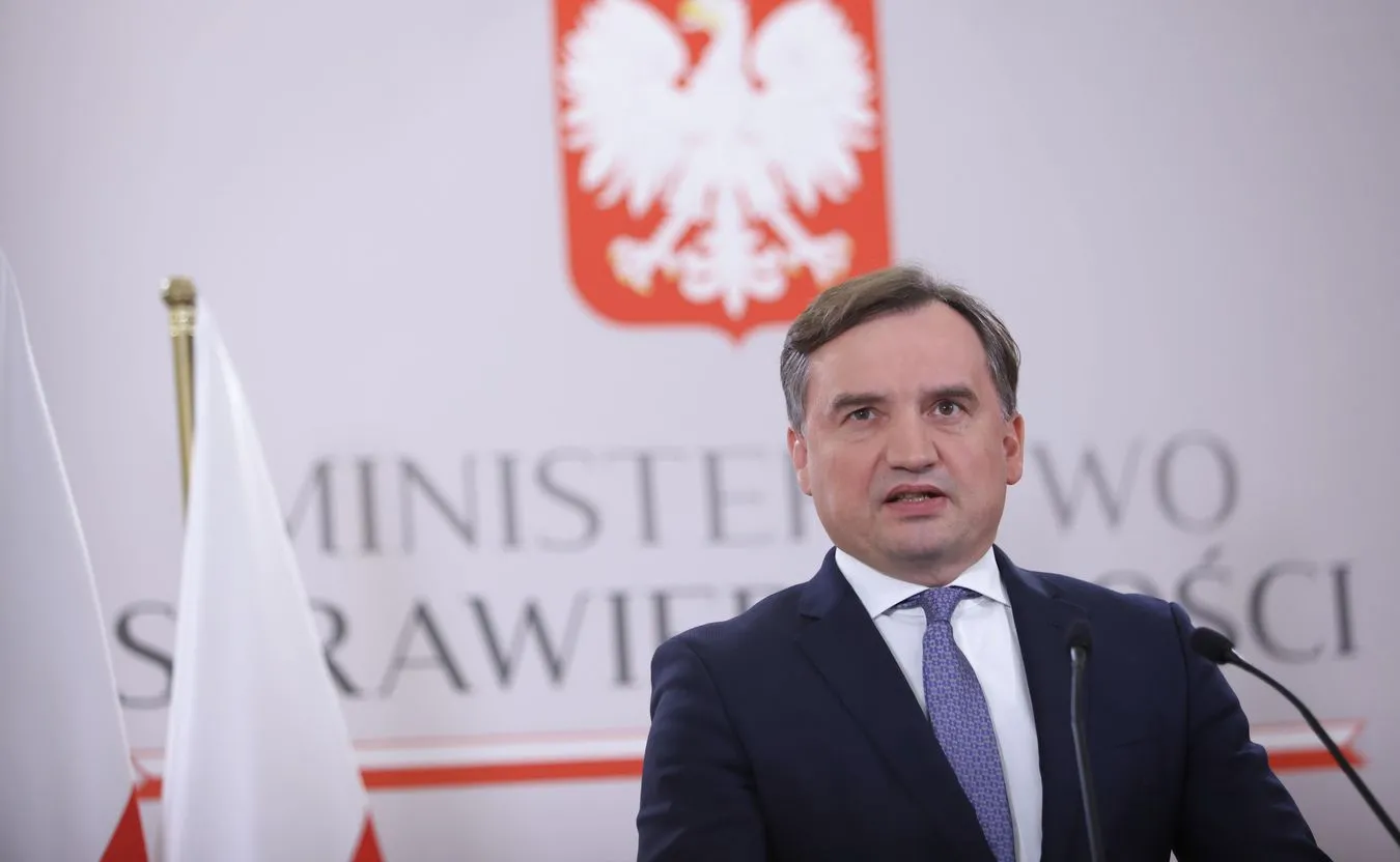 Sąd Najwyższy odrzucił skargę kasacyjną Ziobry ws. zdjęcia krzyża ze ściany