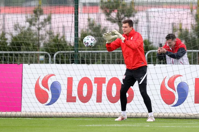 Drągowski nie zagra z Albanią i San Marino. Sousa powołał Majeckiego