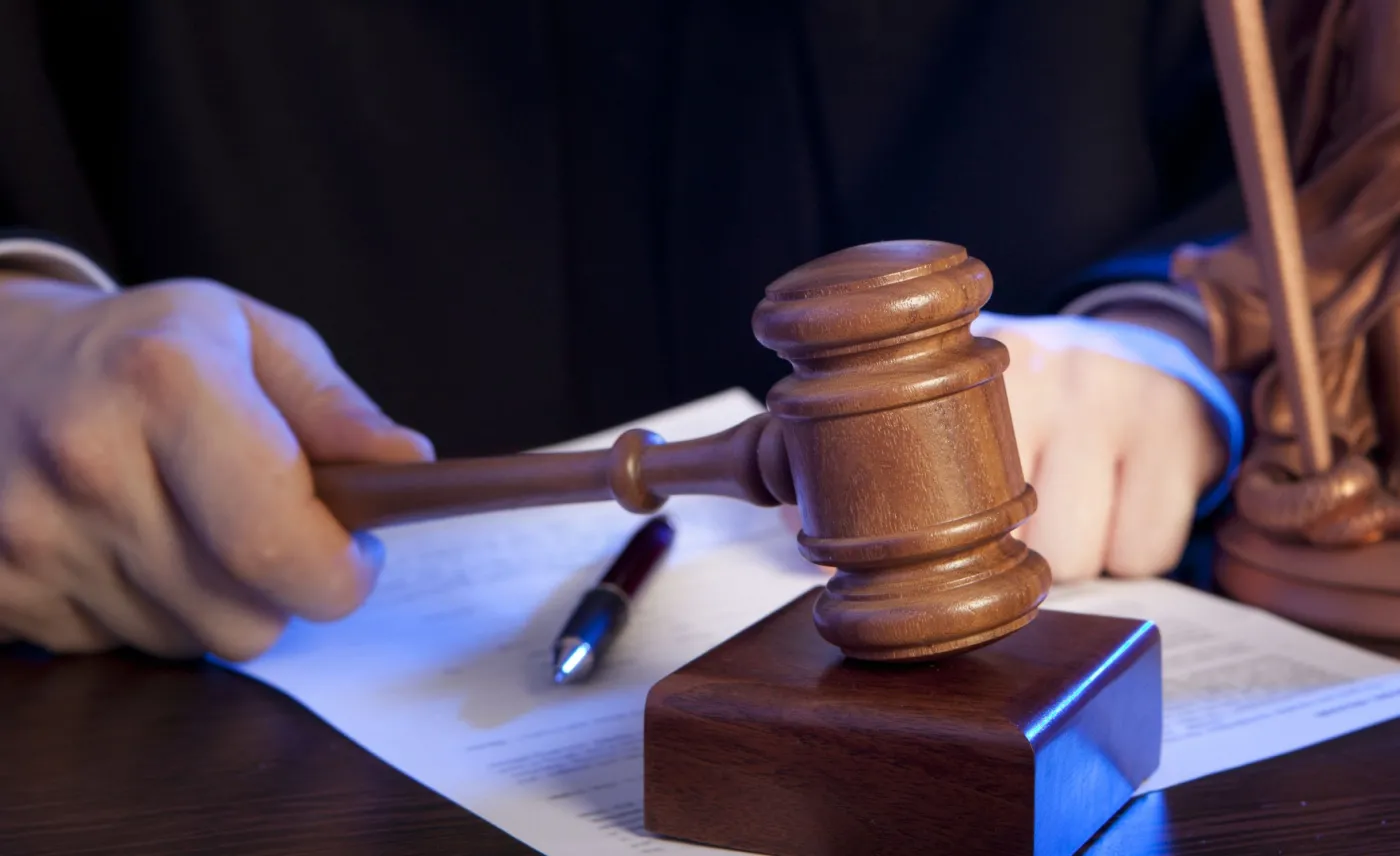 Najpierw zdezubekizowany, teraz zrehabilitowany. Były milicjant otrzymał wyrównanie emerytury