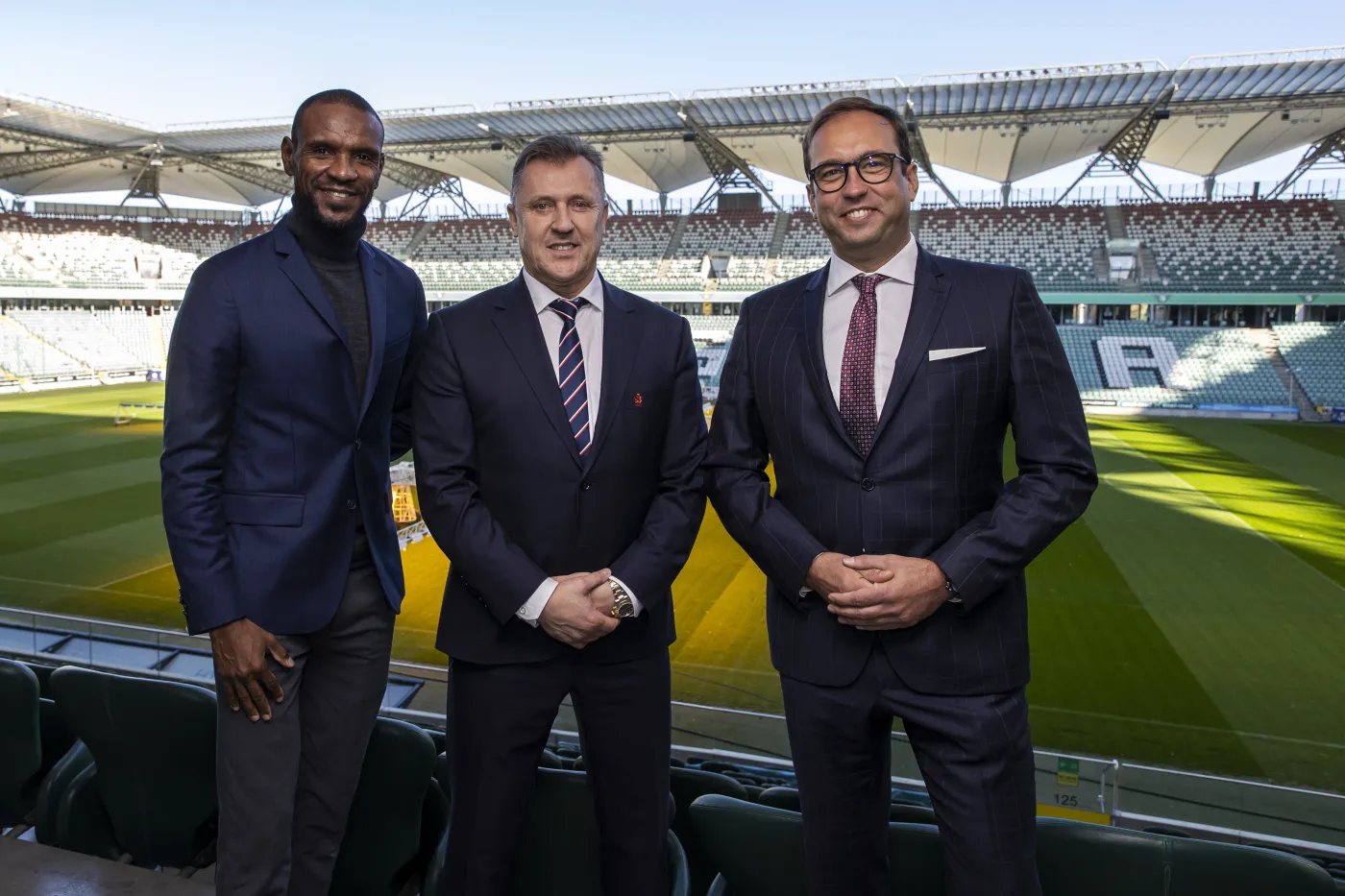 Polskie kluby szkolą się w Warszawie. Eric Abidal jednym z gości