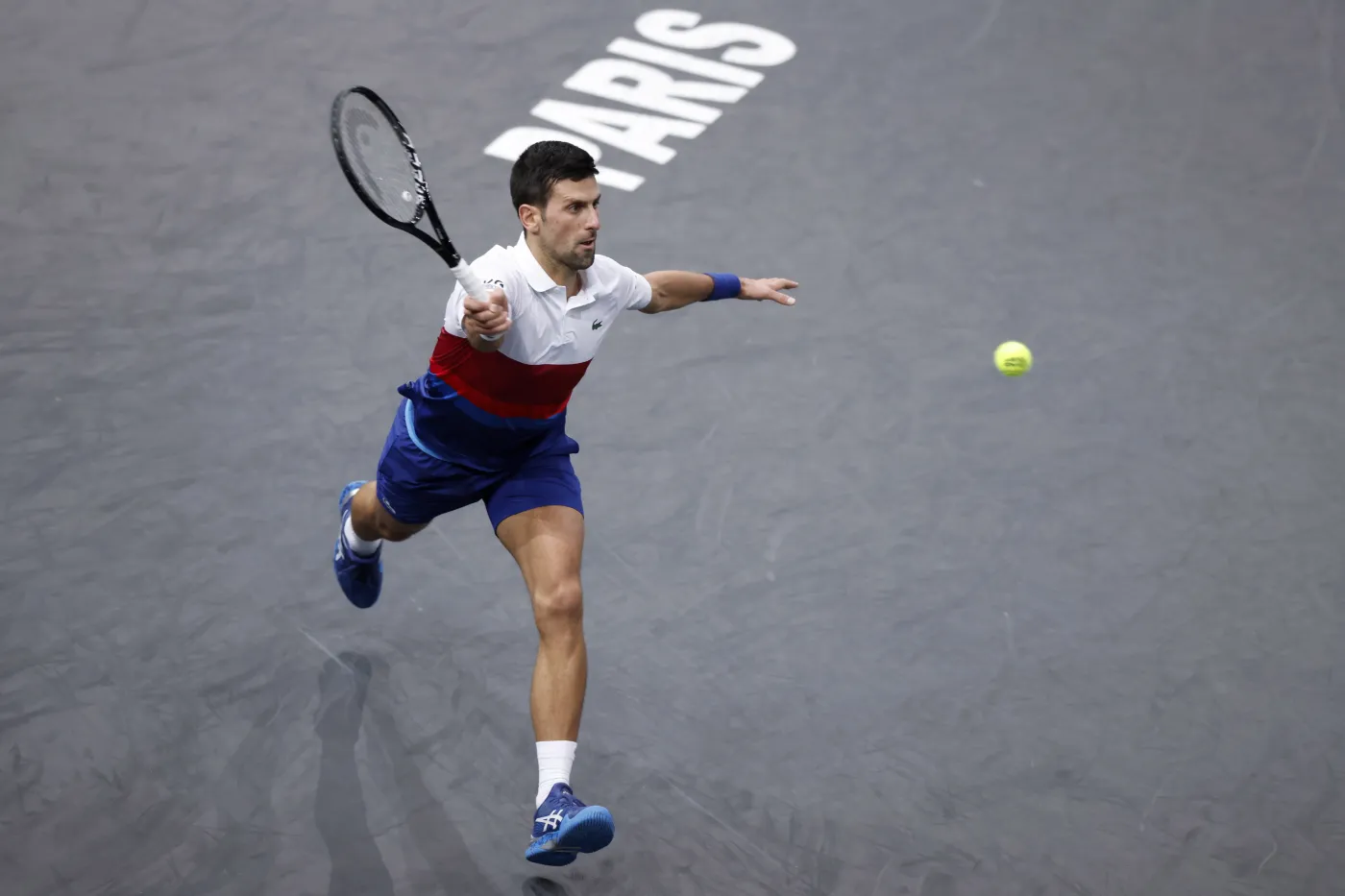 Novak Djokovic rywalem Huberta Hurkacza w półfinale turnieju w Paryżu
