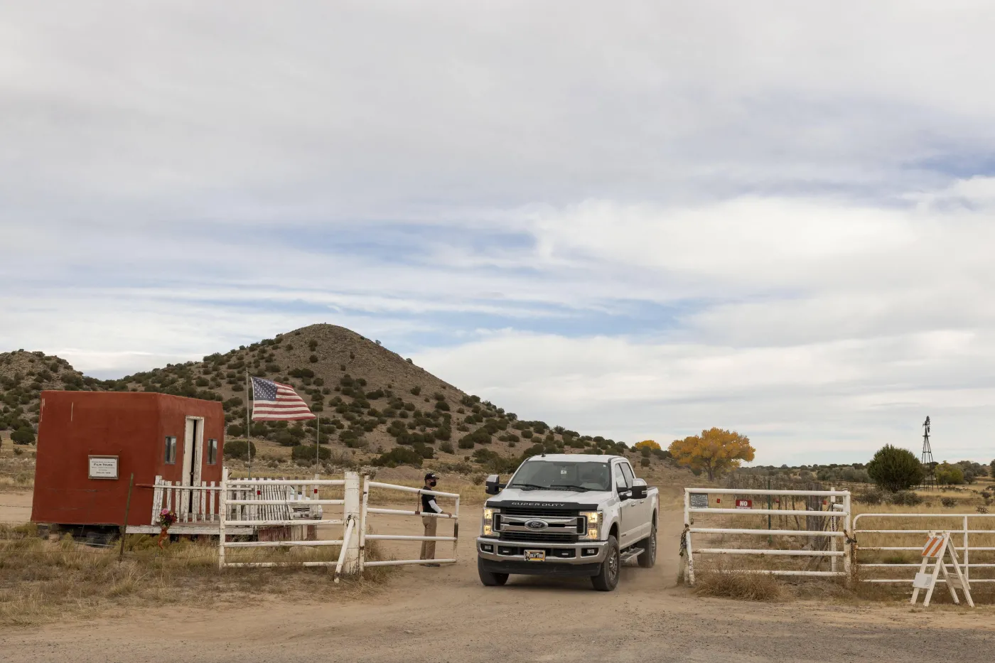 Przed tragedią na planie "Rust" członkowie ekipy strzelali do puszek po piwie. NOWE FAKTY