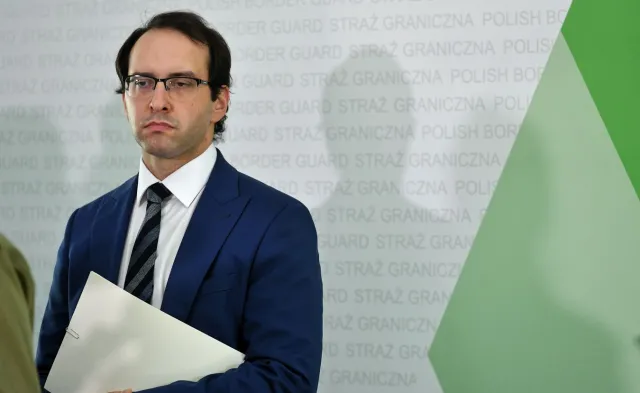 Odwrót migrantów z Białorusi. Żaryn: Odbyło się kilka lotów ewakuacyjnych