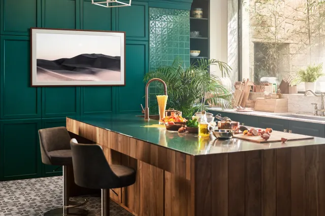 Obraz NFT na telewizorze Samsunga. Pierwsza taka aukcja w Polsce