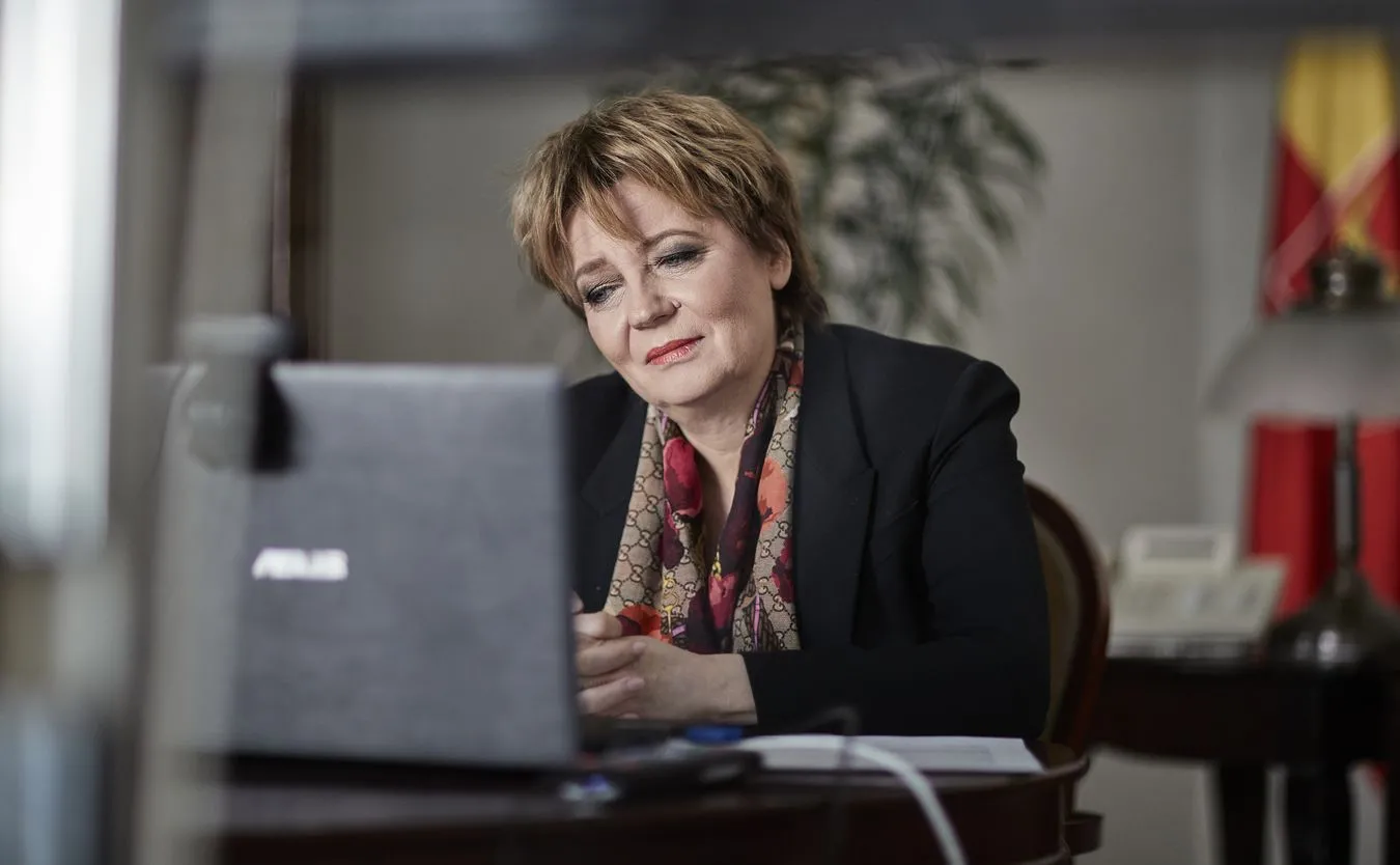 Zdanowska zapowiada drastyczne podwyżki. Zdrożeją czynsze, bilety i żłobki