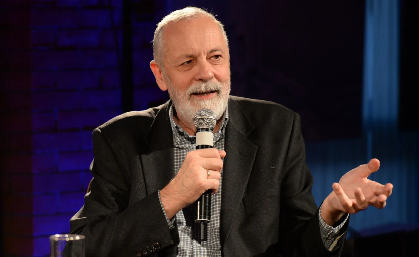 Poezja Grupińskiego za publiczne pieniądze. Poseł PO tłumaczy