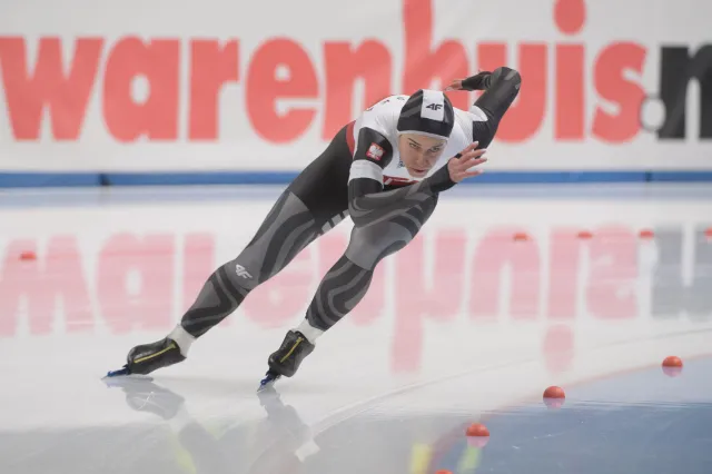 PŚ w łyżwiarstwie szybkim. Andżelika Wójcik tuż za podium w Calgary
