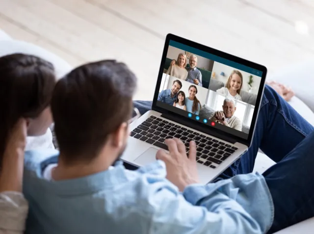 Dr Grzesiowski: Należy unikać spotkań z najbliższymi, także w Wielkanoc