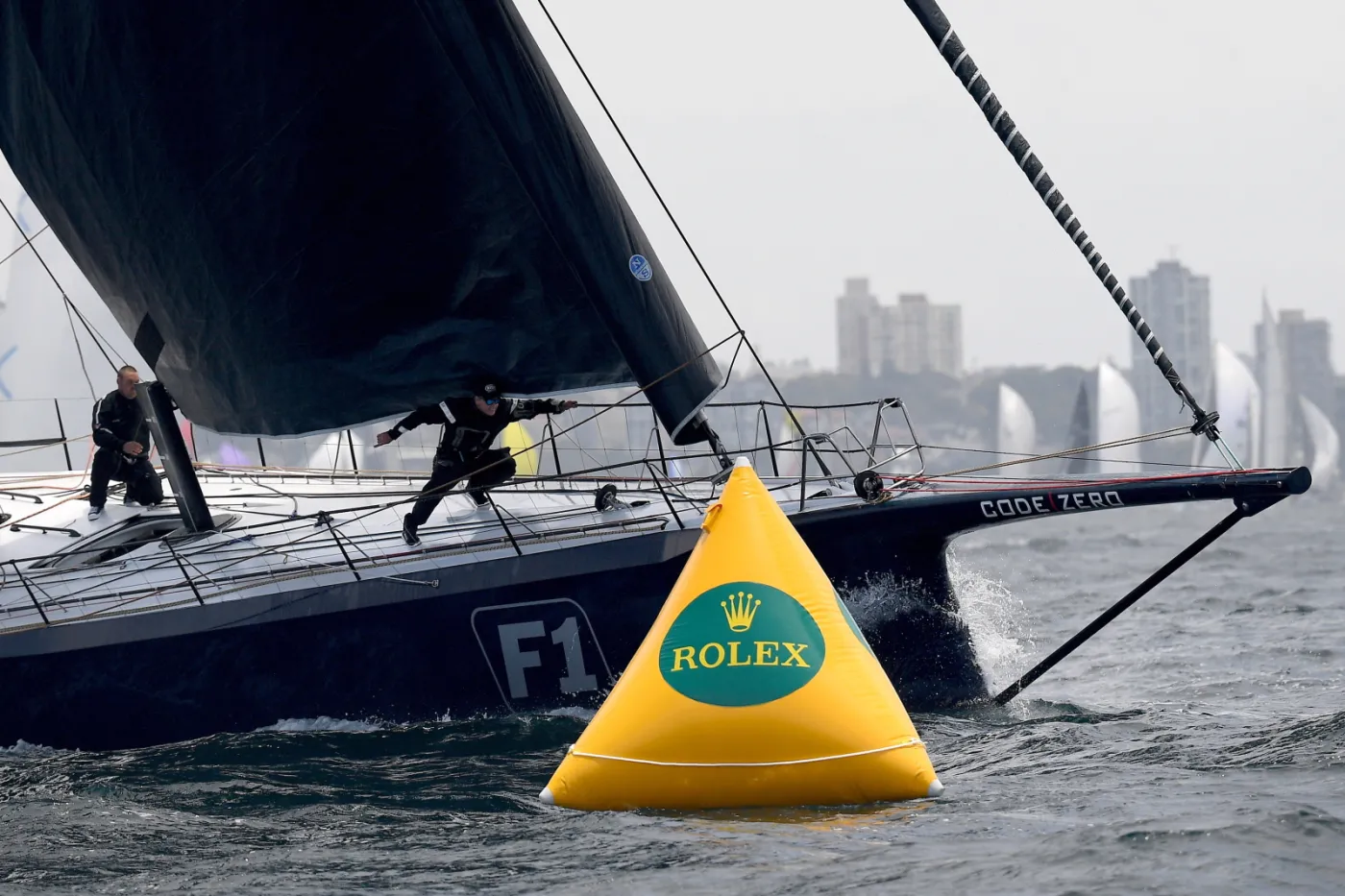 Jacht "Black Jack" pierwszy na mecie regat Sydney-Hobart