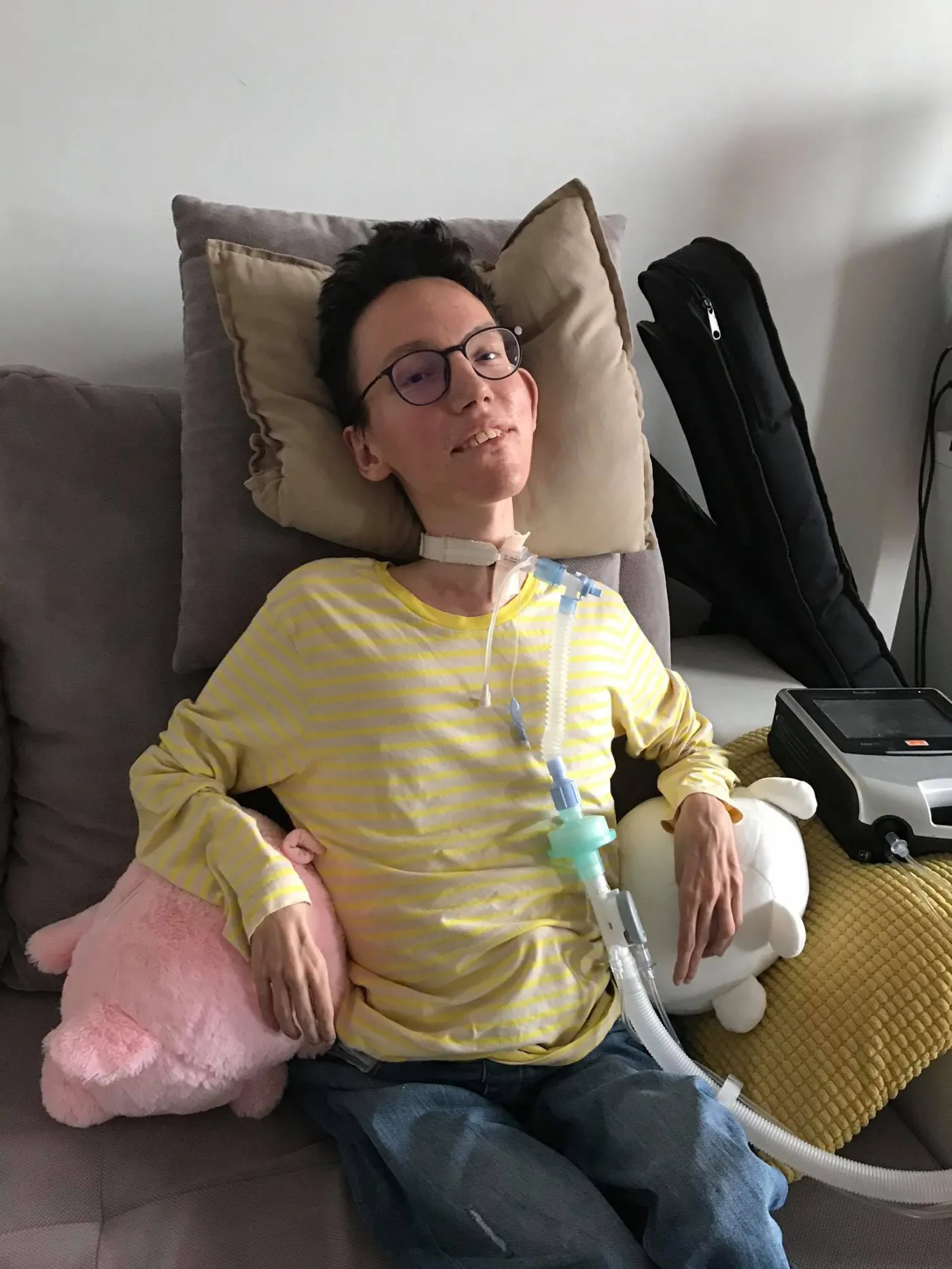 Nagi Sawicki z ukochaną pozują na okładce katolickiego pisma [FOTO]