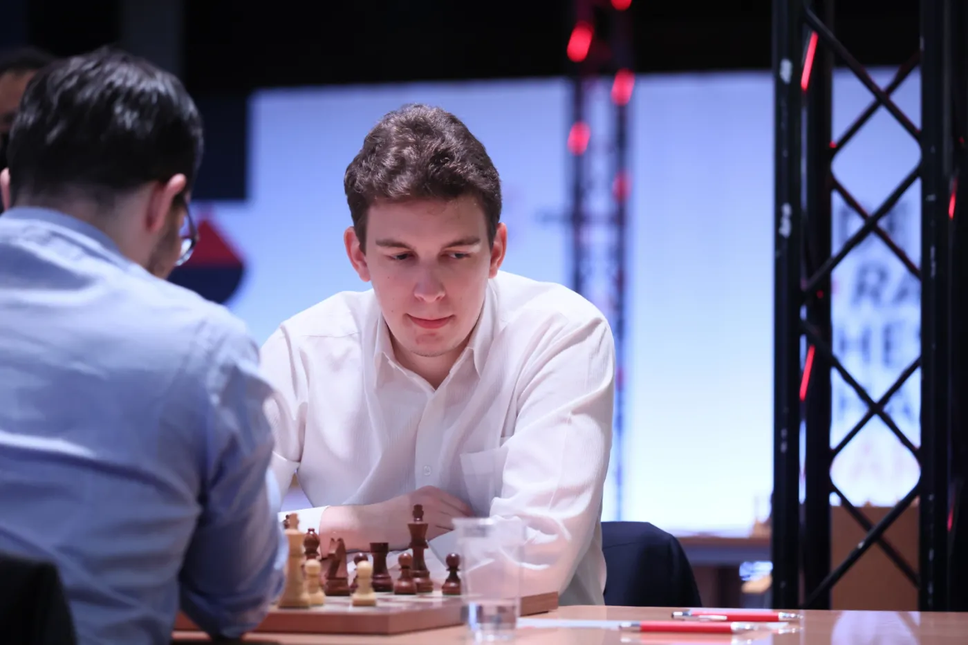 Remis Dudy z Carlsenem w trzeciej rundzie turnieju w Wijk aan Zee