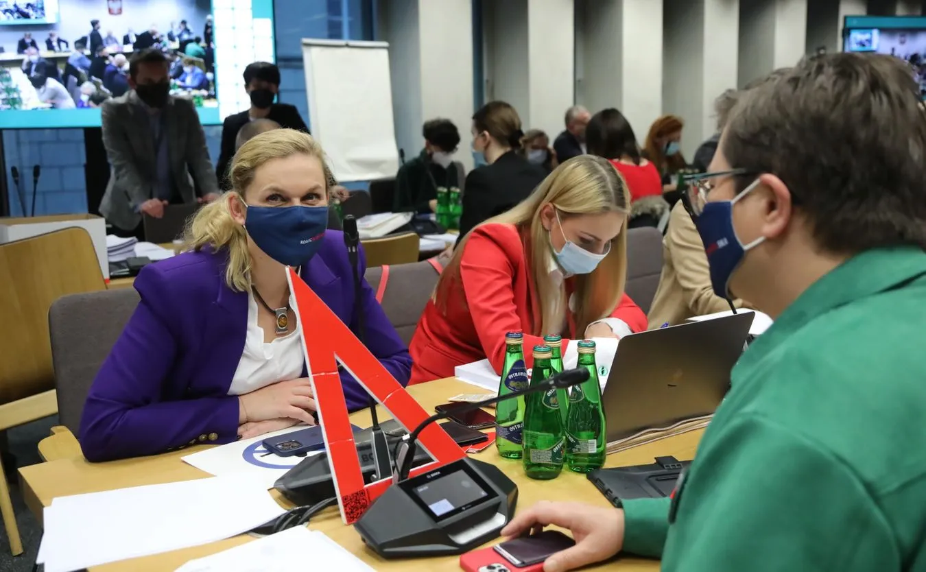 Kogo ominie "lex Czarnek"? Nowacka: To dzieci polityków PiS głównie są poza systemem