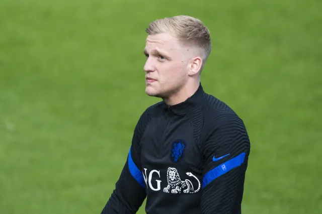 Pierwszy transfer Lamparda. Donny van de Beek wypożyczony z MU