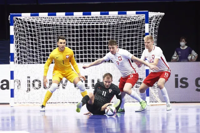 ME w futsalu. Reprezentacja Polski turniej zaczęła od porażki