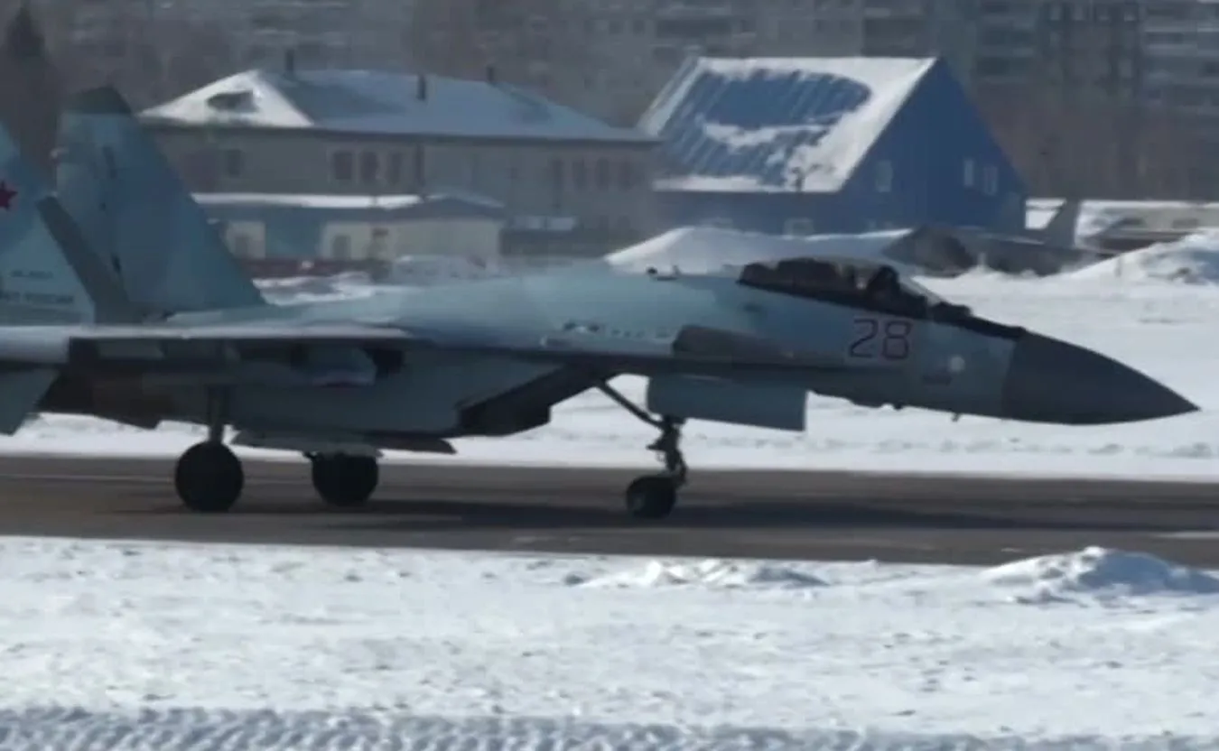 Rosyjskie myśliwce Su-35S na Białorusi